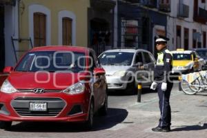 CENTRO HISTÓRICO . VEHICULOS CARGA PESADA