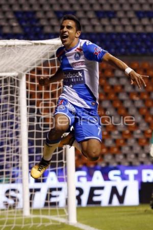 FÚTBOL . CLUB PUEBLA VS PUMAS