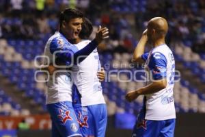 FÚTBOL . CLUB PUEBLA VS PUMAS