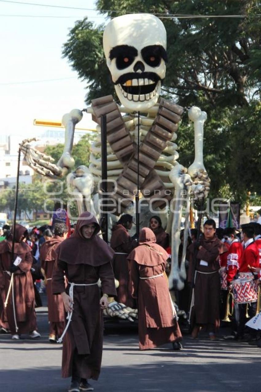 DESFILE DE CATRINAS