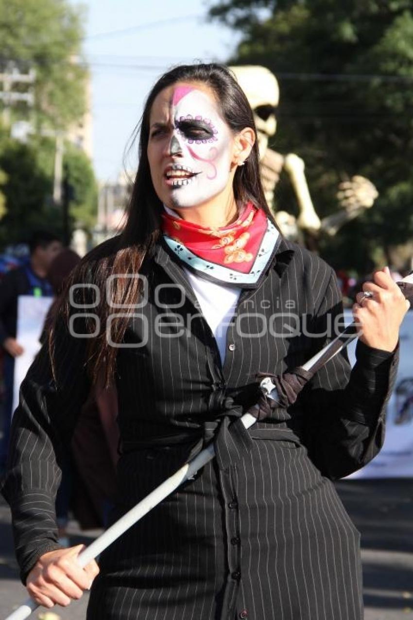 DESFILE DE CATRINAS