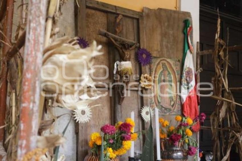 OFRENDAS . CASA DE CULTURA