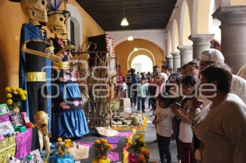 OFRENDAS . CASA DE CULTURA