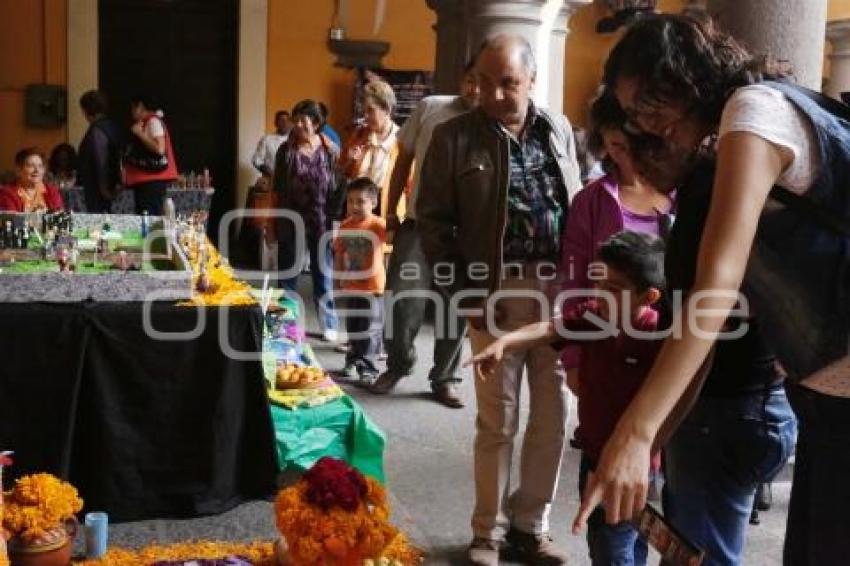 OFRENDAS . CASA DE CULTURA