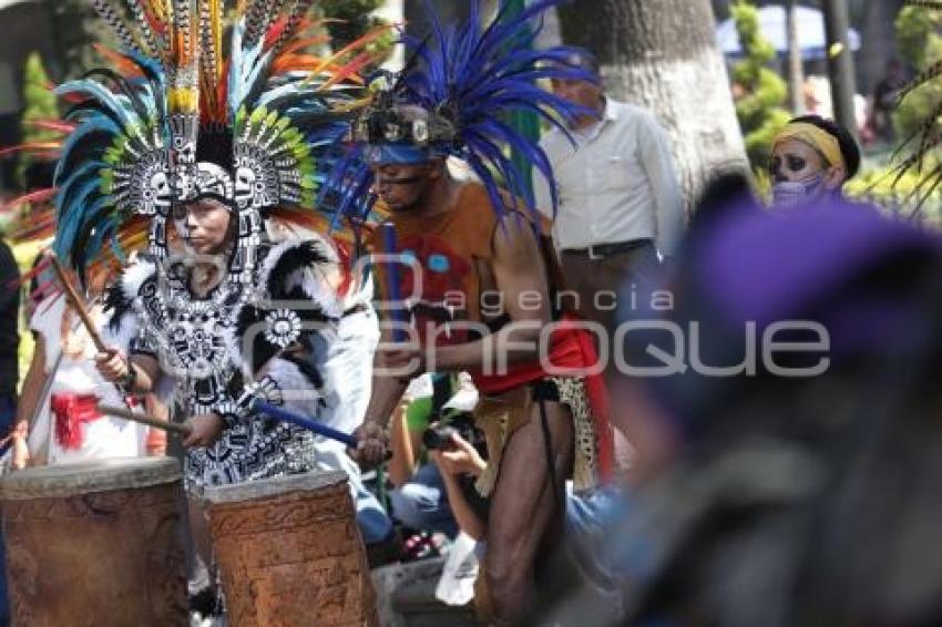 TRADICIONES . DANZANTES