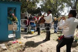 DÍA DE MUERTOS . PANTEÓN MUNICIPAL