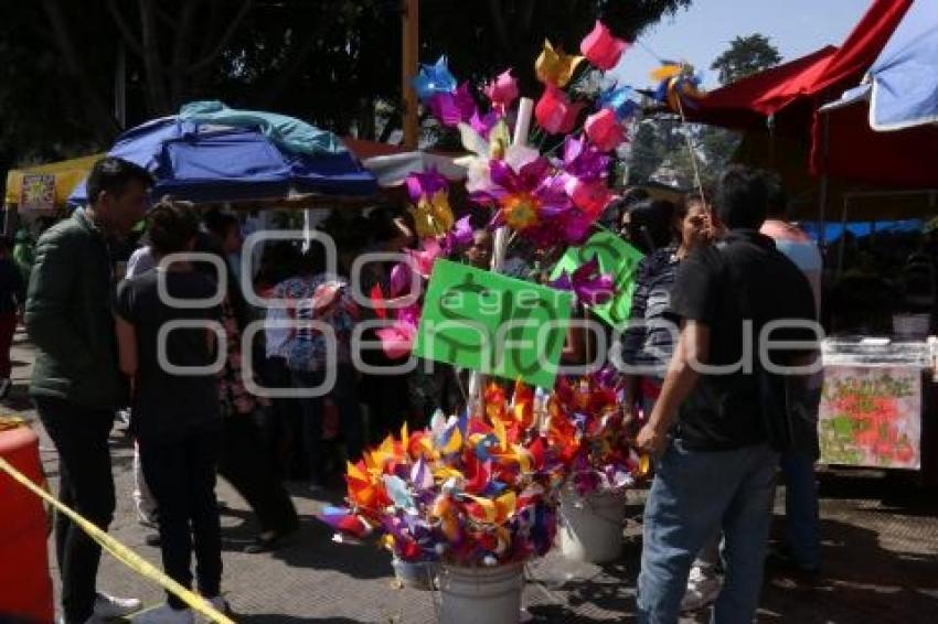 AMBULANTES . PANTEÓN MUNICIPAL