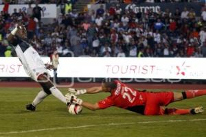 FUTBOL . LOBOS BUAP VS MONTERREY