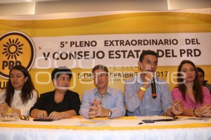 PRD . CARLOS MARTÍNEZ AMADOR