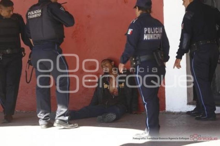HOMBRE SE ACUCHILLA EN CHOLULA