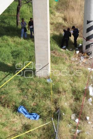 CADÁVER . AUTOPISTA . ESTADIOS