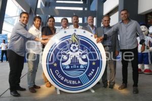 CLUB PUEBLA . DÍA DE MEDIOS