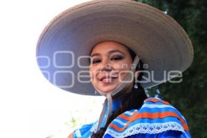 DESFILE DE CHARROS