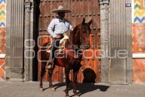 DESFILE DE CHARROS