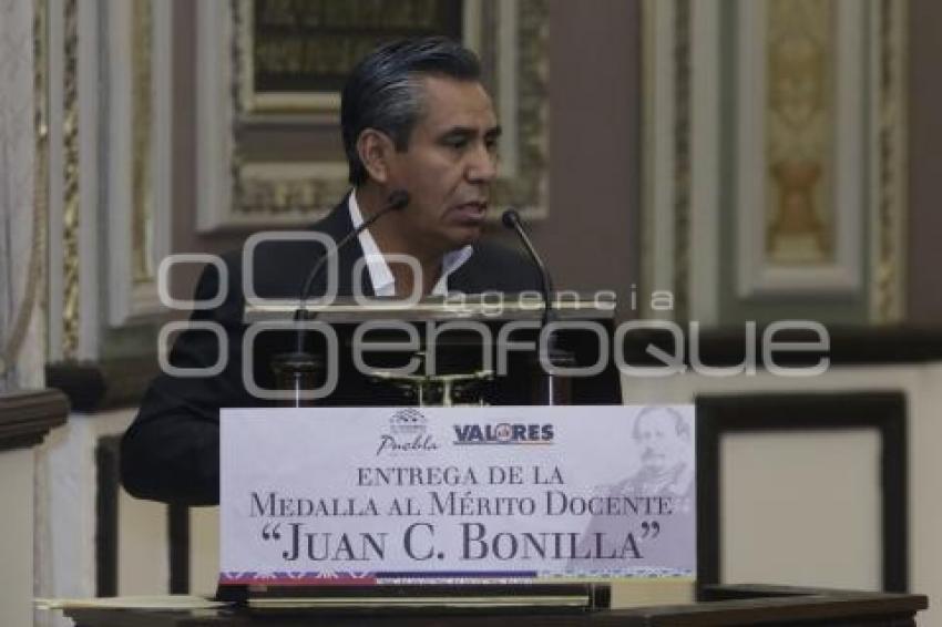 CONGRESO . MEDALLA JUAN C. BONILLA