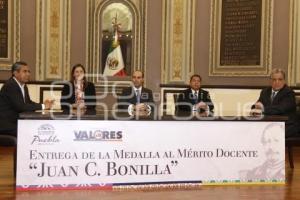 CONGRESO . MEDALLA JUAN C. BONILLA