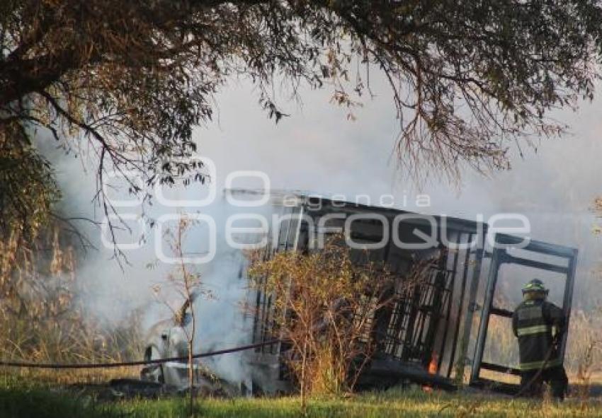 INCENDIO CAMIONETA