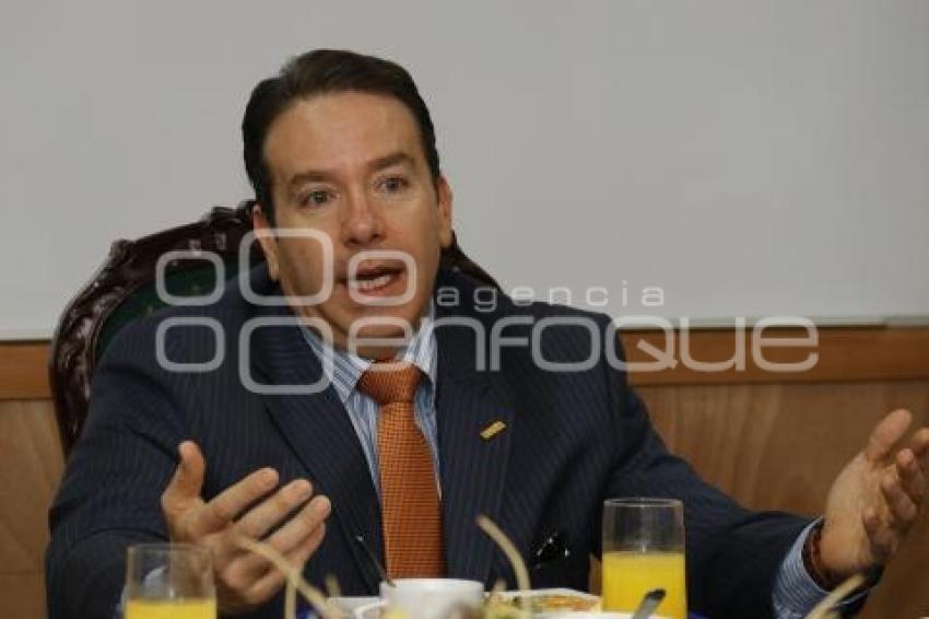 LIBRE DE DERECHO