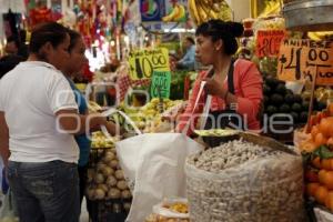 MERCADO COMPRAS NAVIDEÑAS