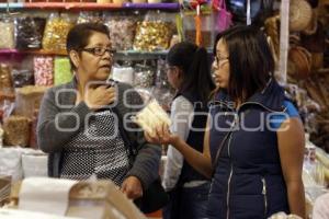 MERCADO COMPRAS NAVIDEÑAS