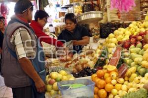 MERCADO COMPRAS NAVIDEÑAS