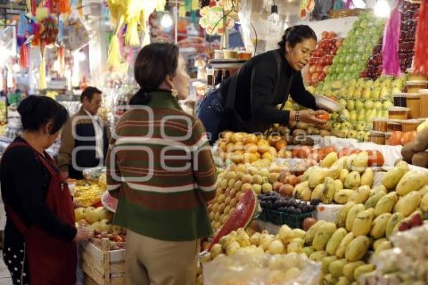 MERCADO COMPRAS NAVIDEÑAS