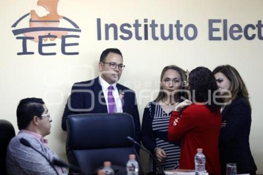 SESIÓN IEE