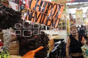 MERCADO . COMPRAS NAVIDEÑAS