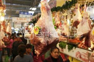 MERCADO . COMPRAS NAVIDEÑAS