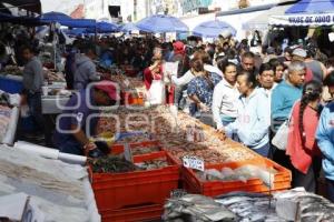 MERCADO COMPRAS NAVIDEÑAS