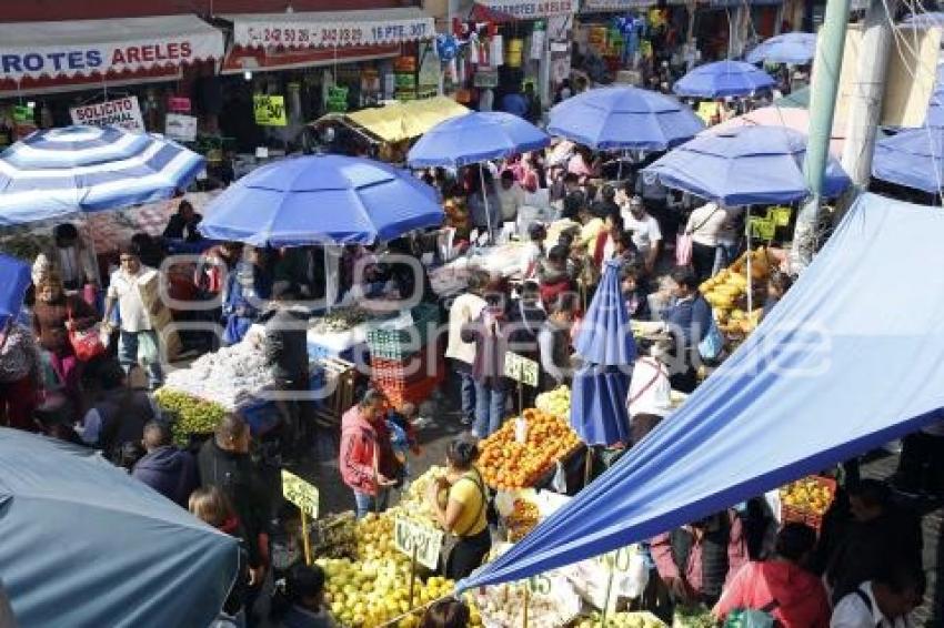 MERCADO COMPRAS NAVIDEÑAS