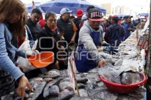 MERCADO COMPRAS NAVIDEÑAS