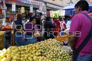 MERCADO COMPRAS NAVIDEÑAS