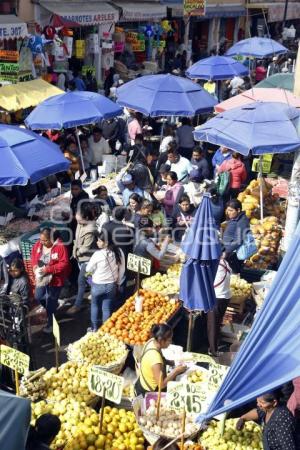 MERCADO COMPRAS NAVIDEÑAS