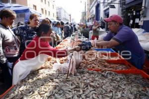 MERCADO COMPRAS NAVIDEÑAS