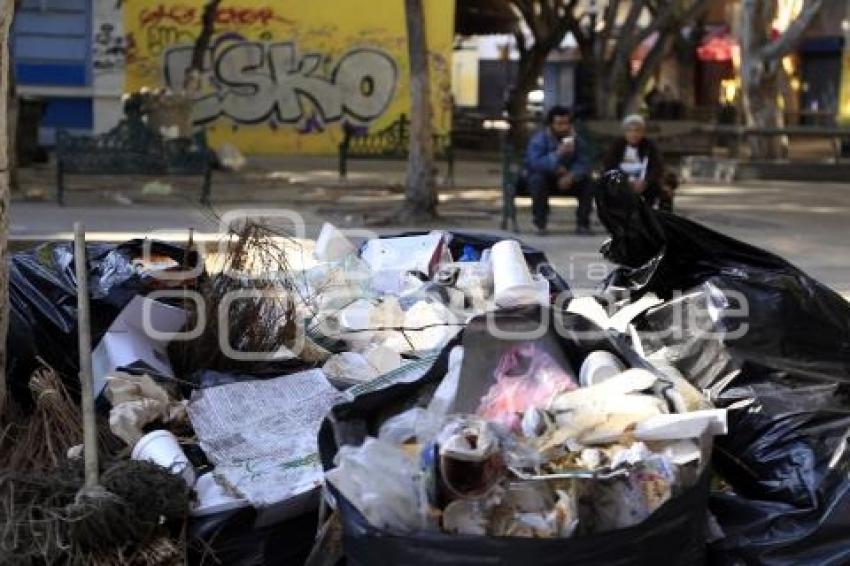 BASURA . FESTEJOS NAVIDEÑOS