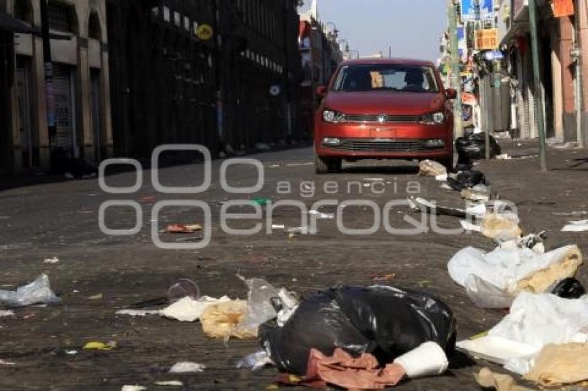 BASURA . FESTEJOS NAVIDEÑOS