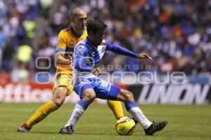 FÚTBOL . CLUB PUEBLA VS TIGRES