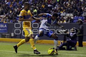 FÚTBOL . CLUB PUEBLA VS TIGRES