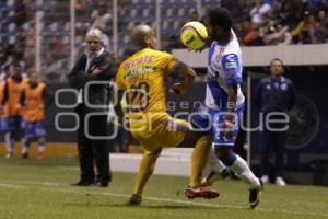 FÚTBOL . CLUB PUEBLA VS TIGRES