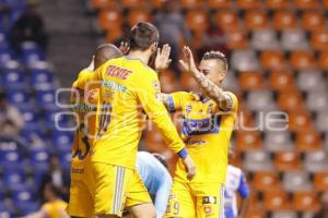 FÚTBOL . CLUB PUEBLA VS TIGRES