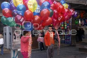 GLOBOS . REYES MAGOS