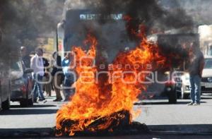 BLOQUEO AUTOPISTA