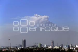 VOLCÁN POPOCATÉPETL . FUMAROLA