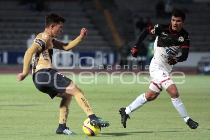 FÚTBOL . LOBOS BUAP VS PUMAS