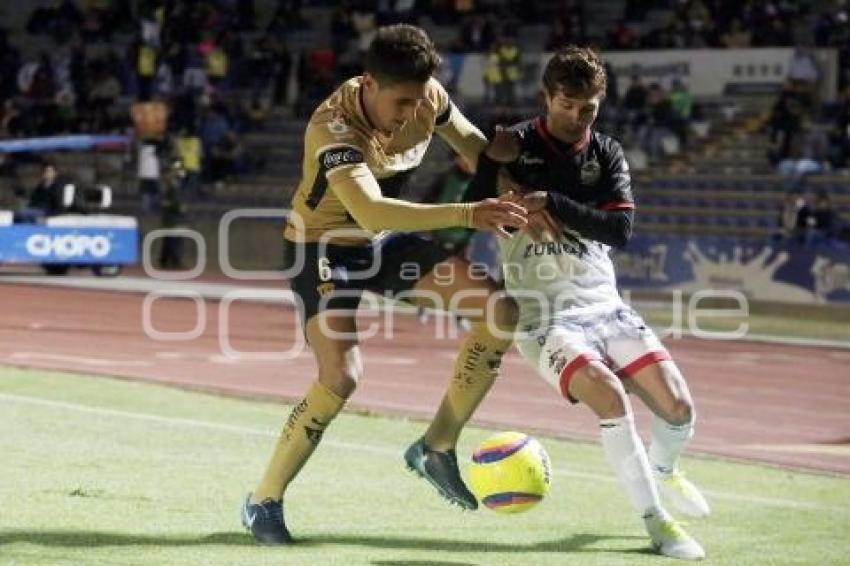 FÚTBOL . LOBOS BUAP VS PUMAS