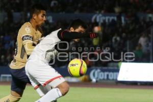 FÚTBOL . LOBOS BUAP VS PUMAS