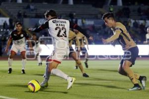 FÚTBOL . LOBOS BUAP VS PUMAS