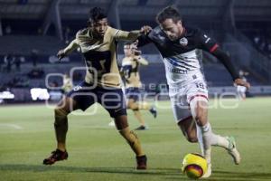 FÚTBOL . LOBOS BUAP VS PUMAS