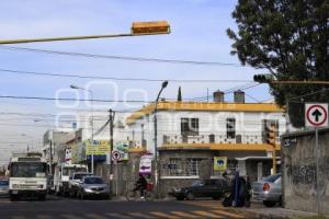 CALLE . CAMBIO DE SENTIDO